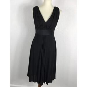 Kay Unger New York V Neck Pleated Bodycon Dress